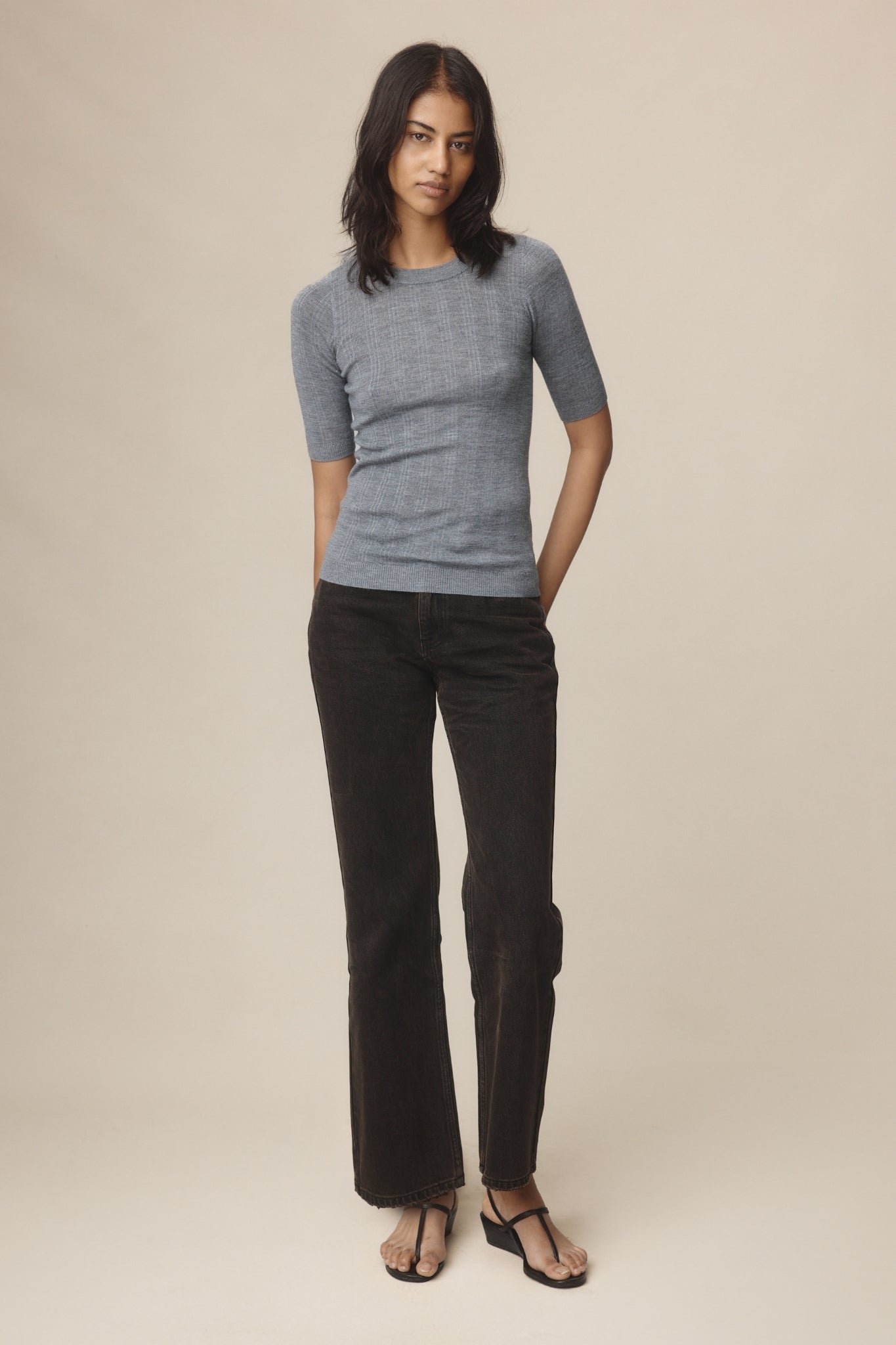 26SS LAYLA TEE - SOFT CHARCOAL