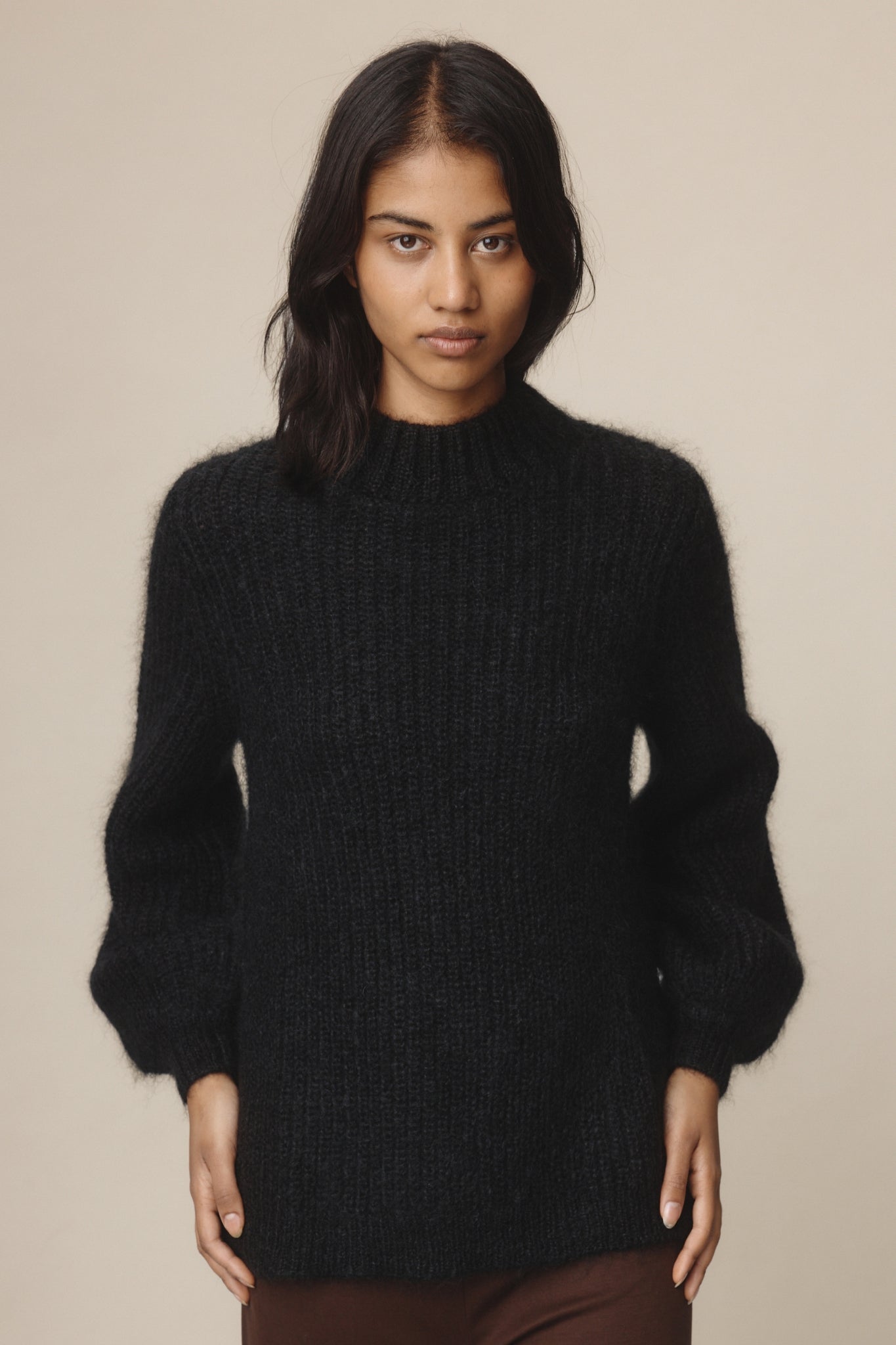 26SS KLEIN JUMPER - BLACK