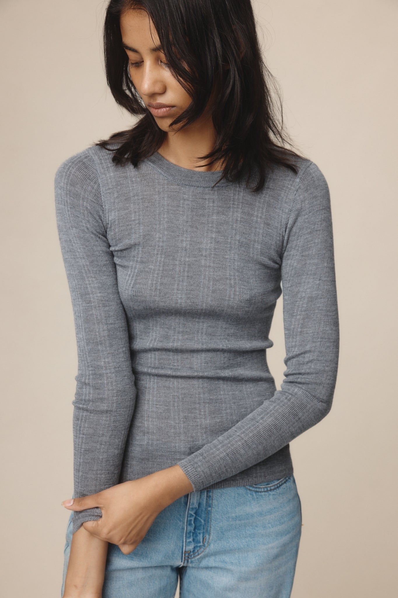 26SS ANA TOP - SOFT CHARCOAL