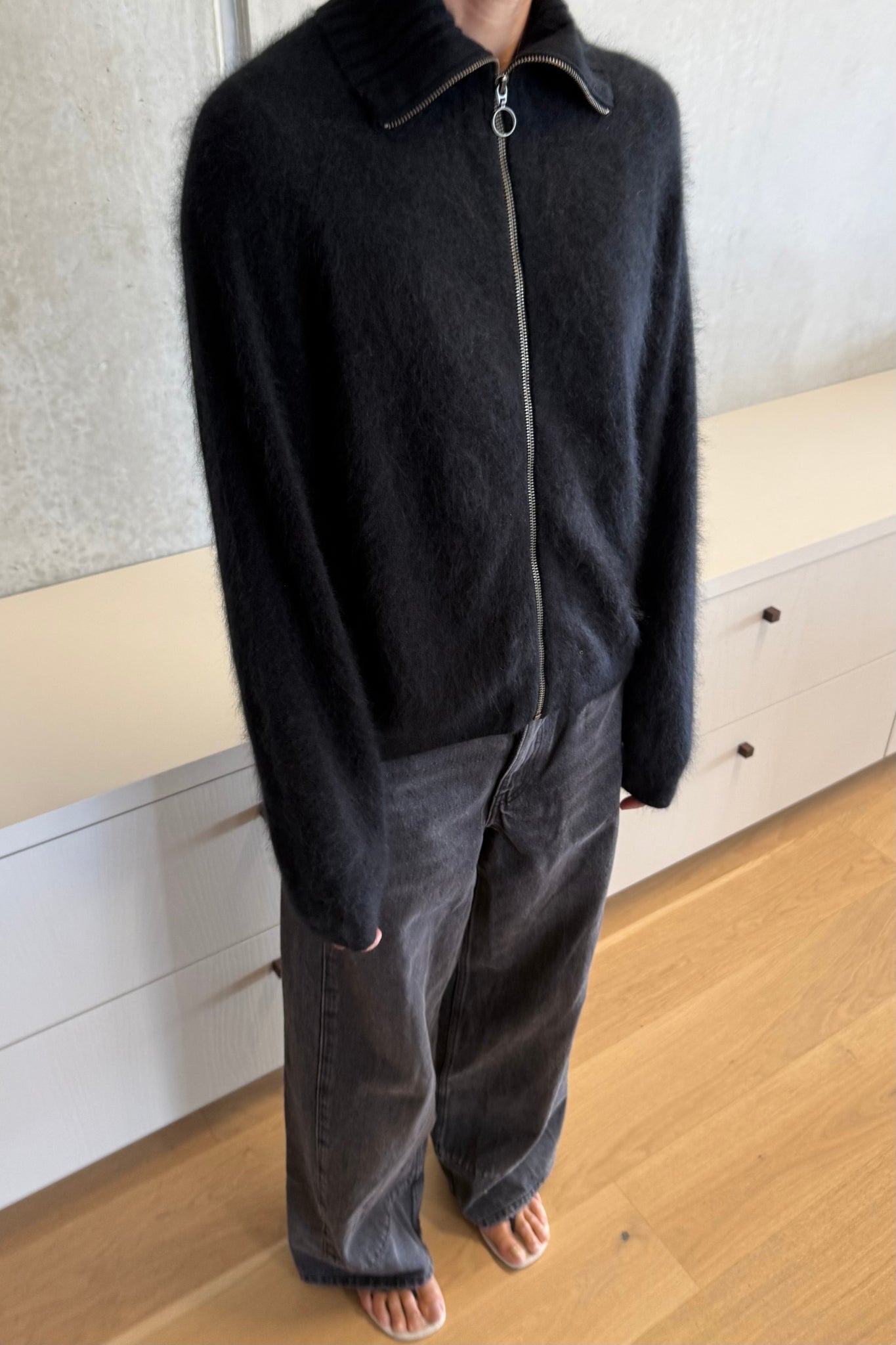 26SS OSCAR ZIP UP - BLACK