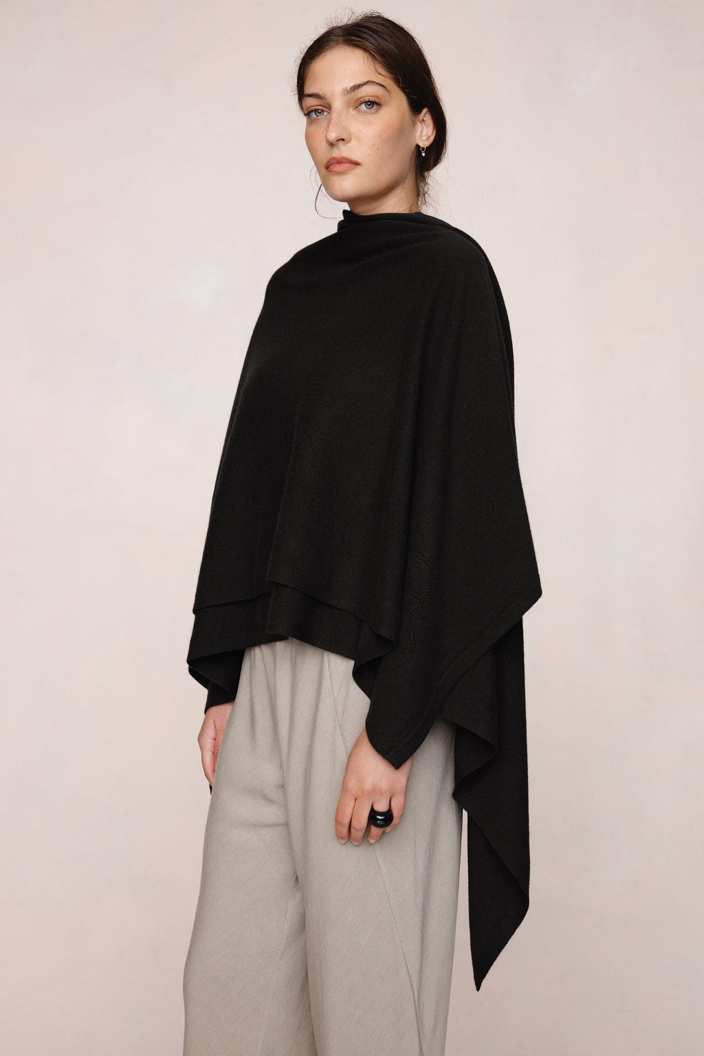26SS MATILDA PONCHO - BLACK