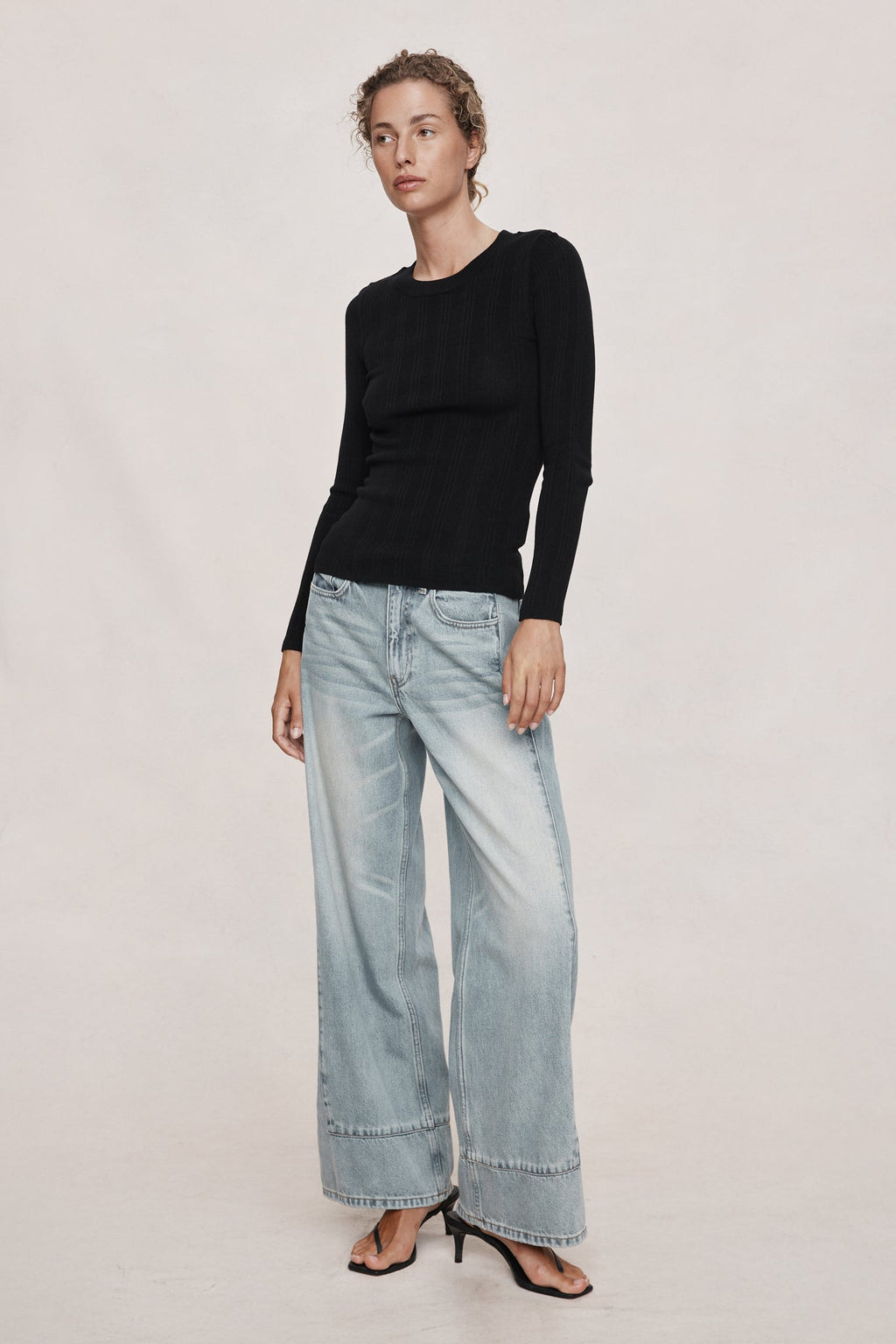 26SS ANA TOP - BLACK