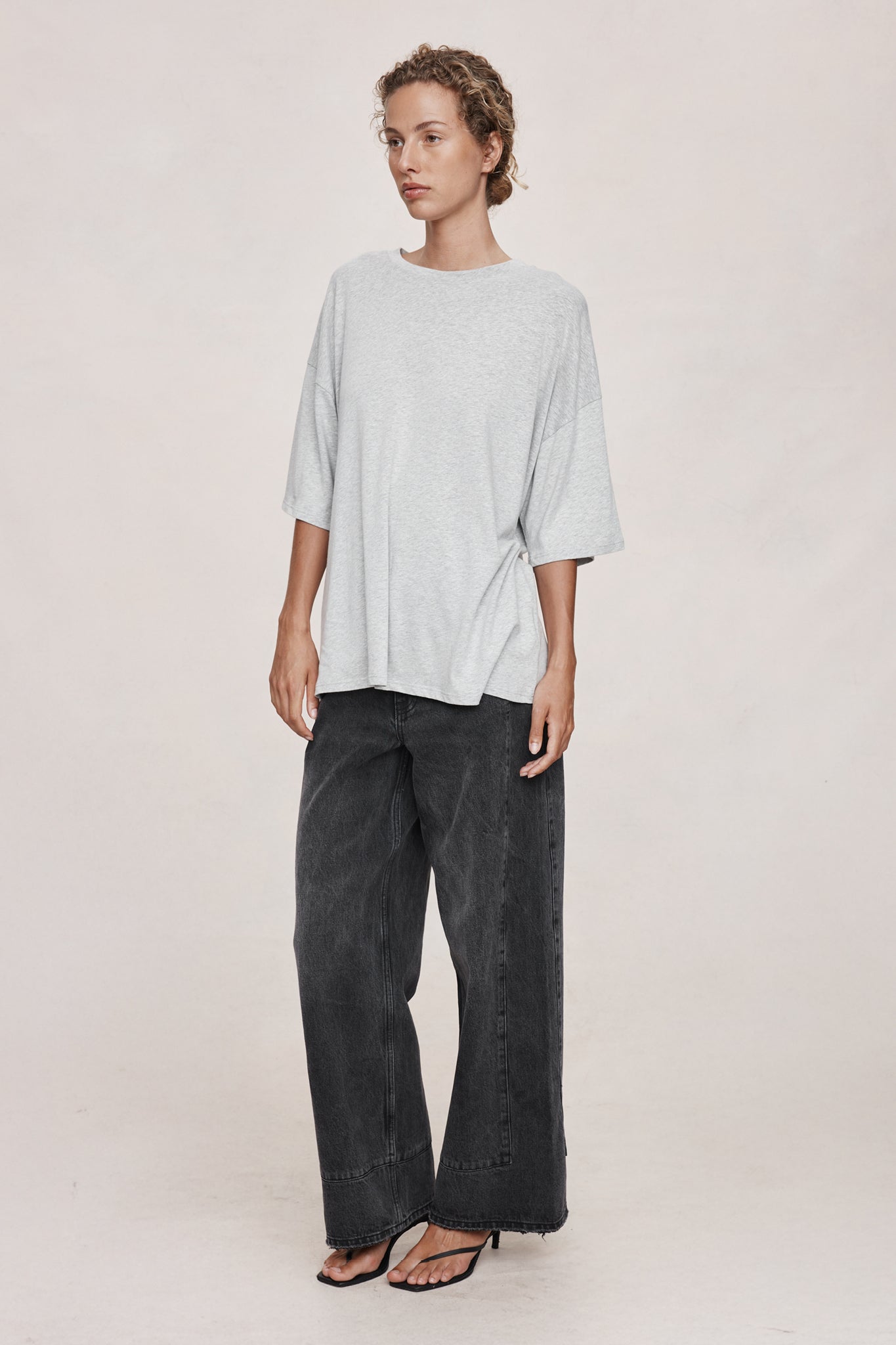 26SS HELE TEE - GREY MARLE