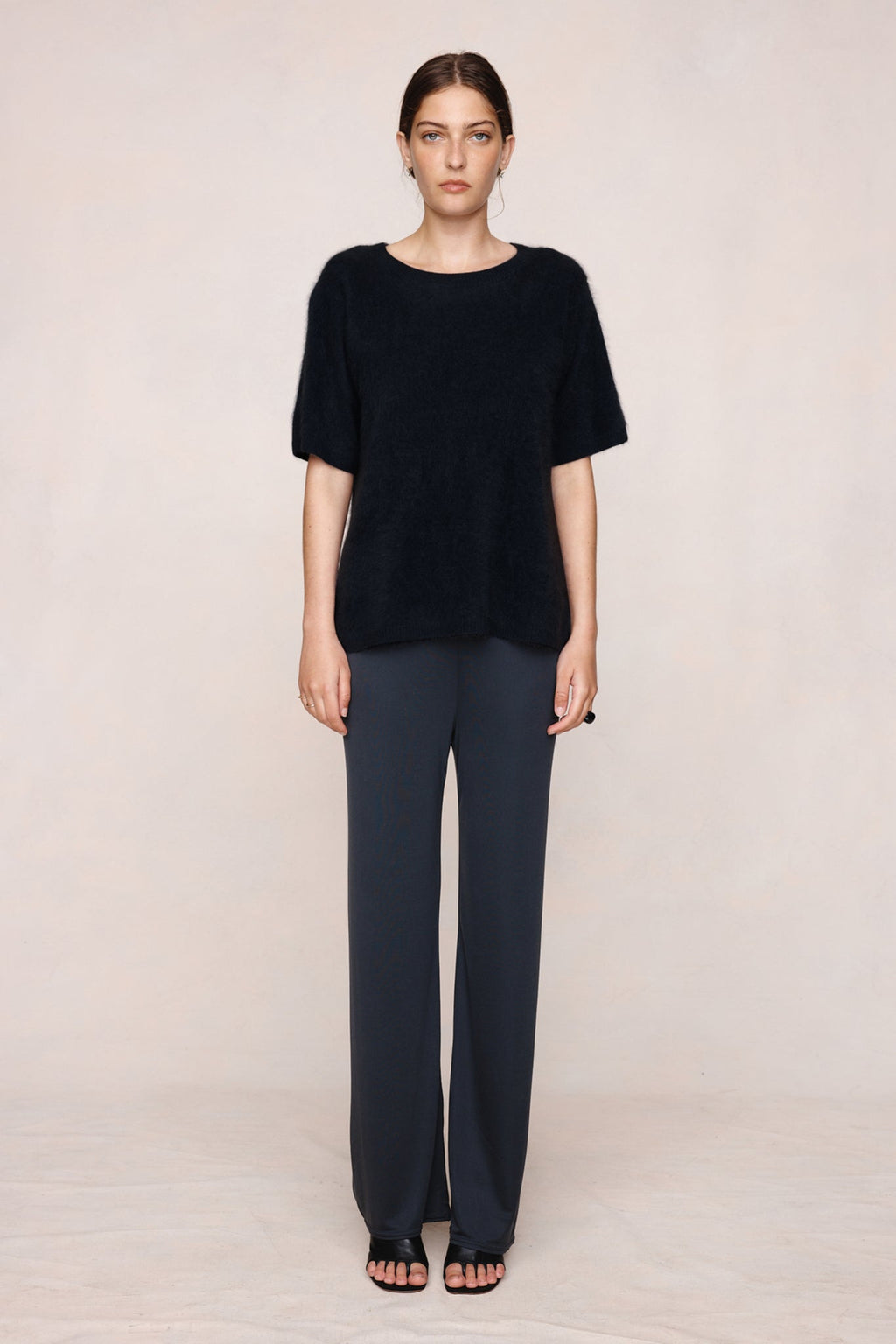26SS HERA TOP - BLACK