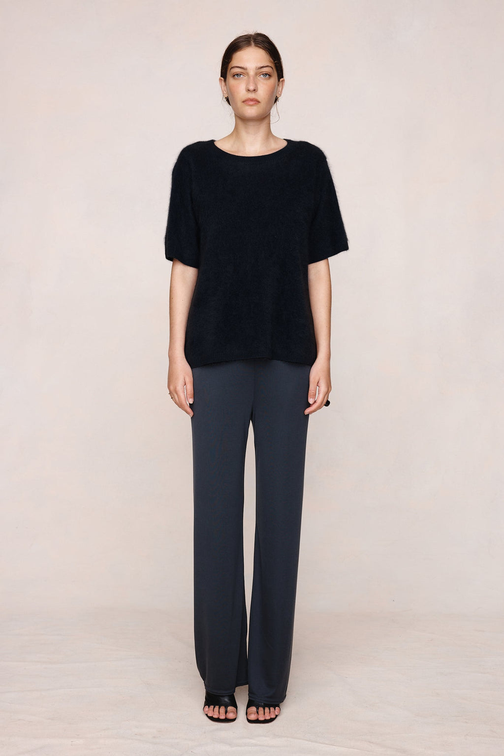 26SS HERA TOP - BLACK