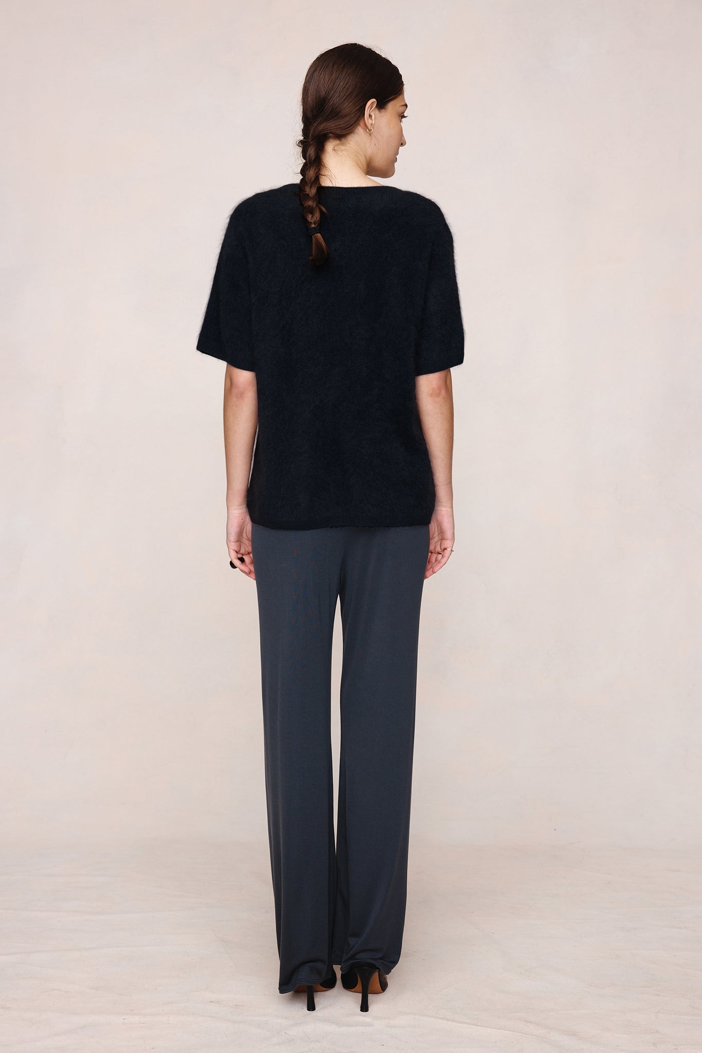 26SS HERA TOP - BLACK