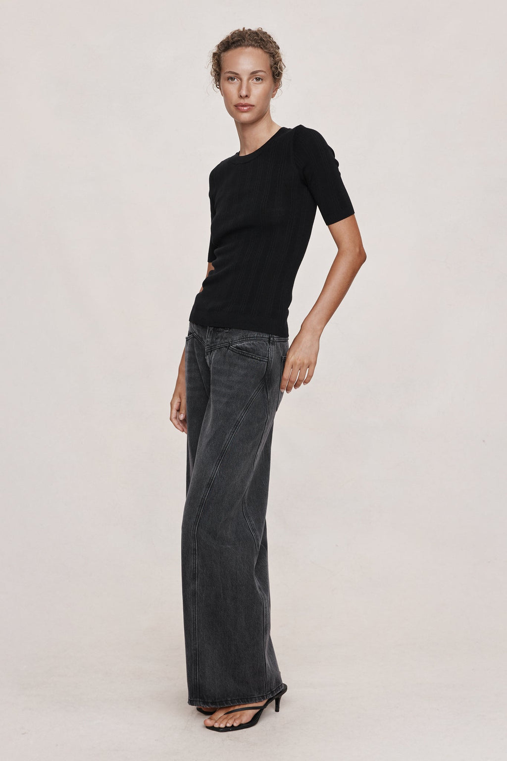 26SS LAYLA TEE - BLACK