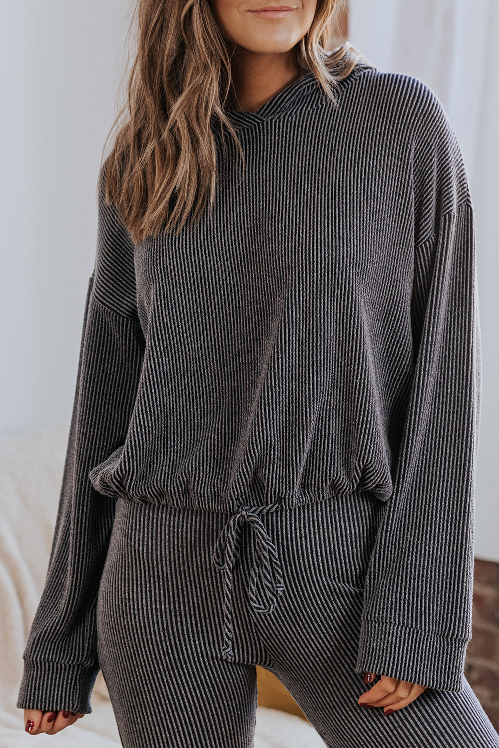 26SS hooded 2-piece lounge set.