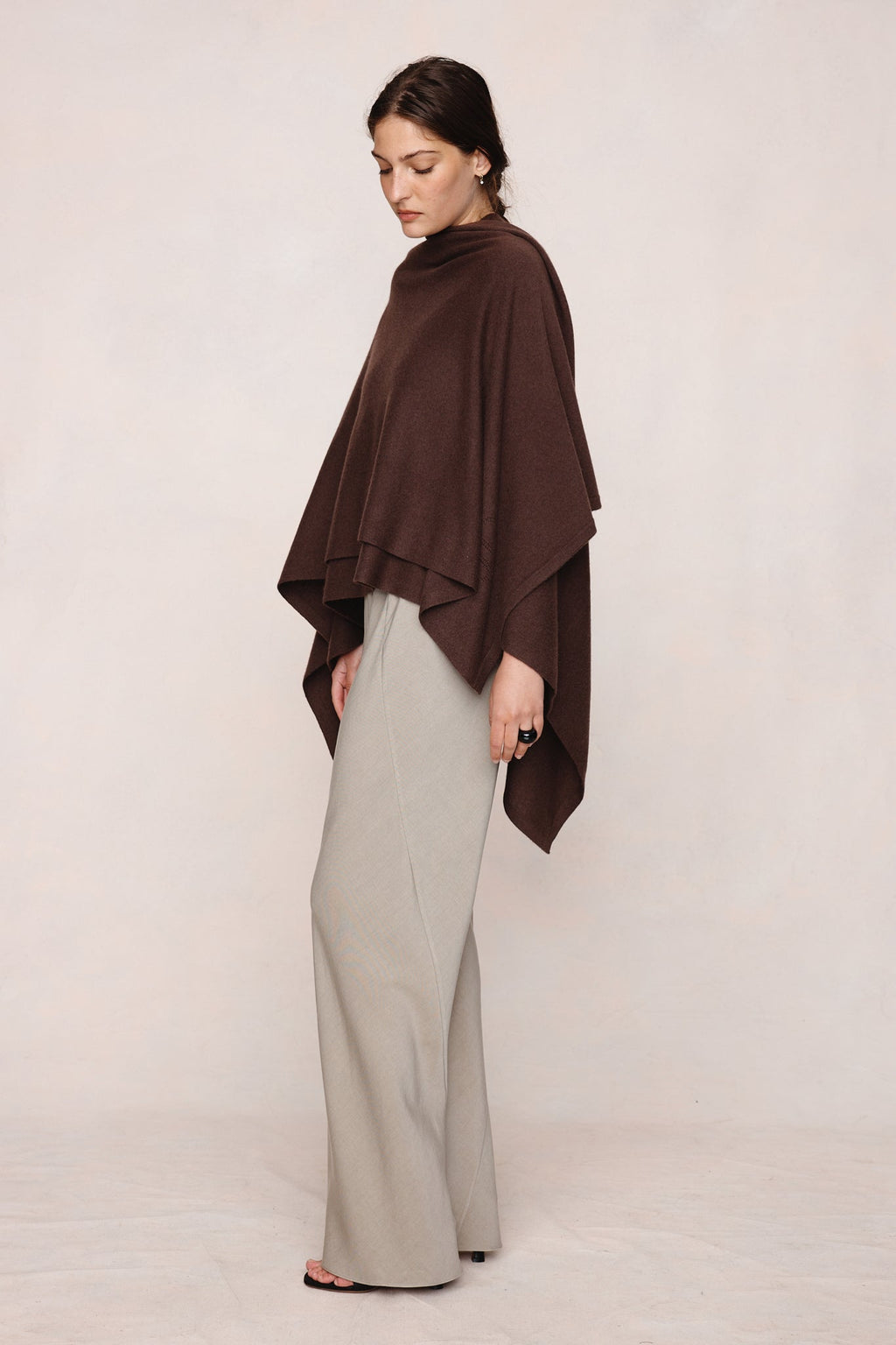 26SS MATILDA PONCHO - CAROB