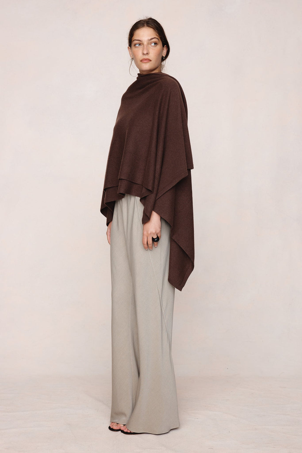 26SS MATILDA PONCHO - CAROB