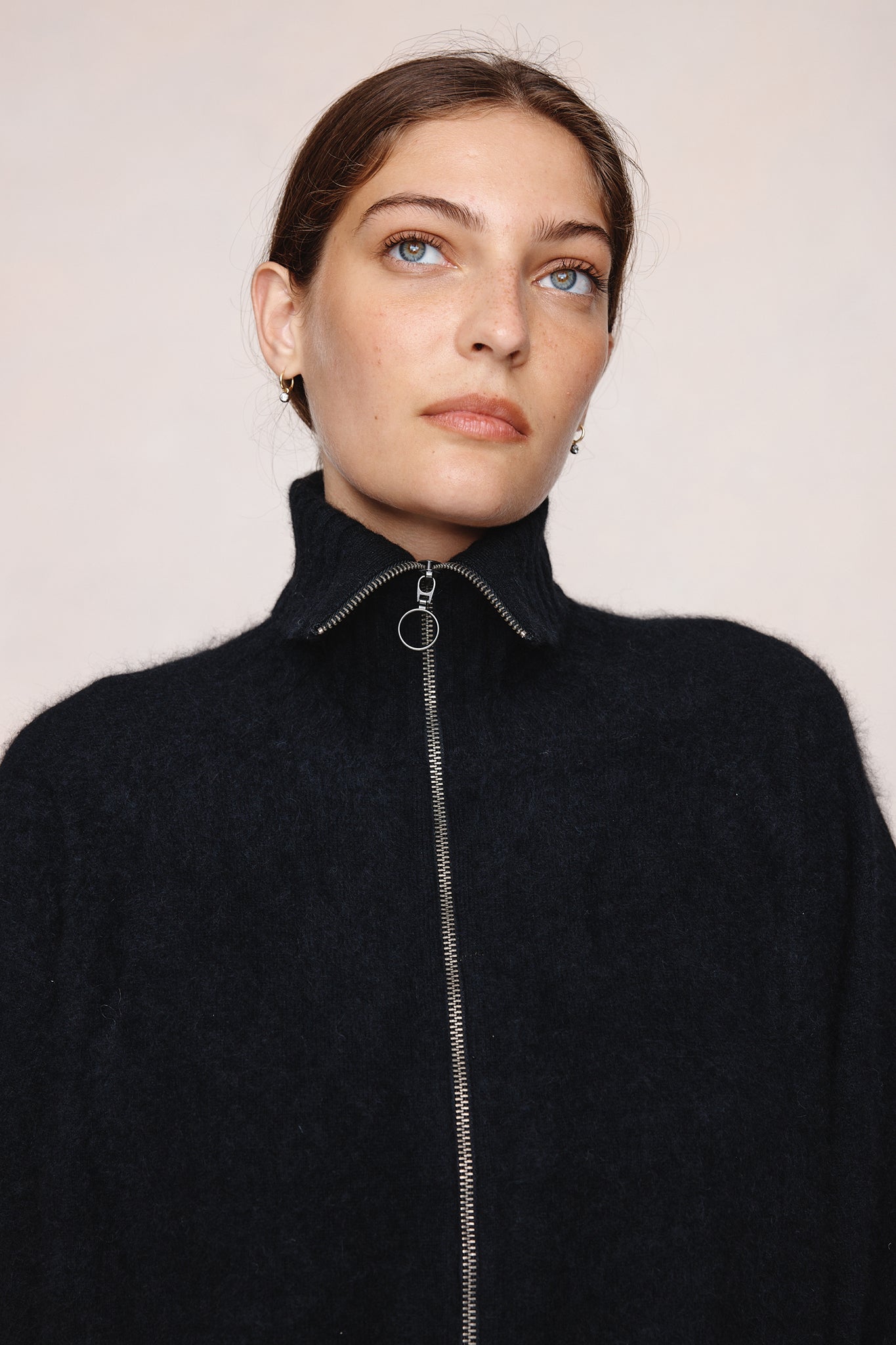 26SS OSCAR ZIP UP - BLACK