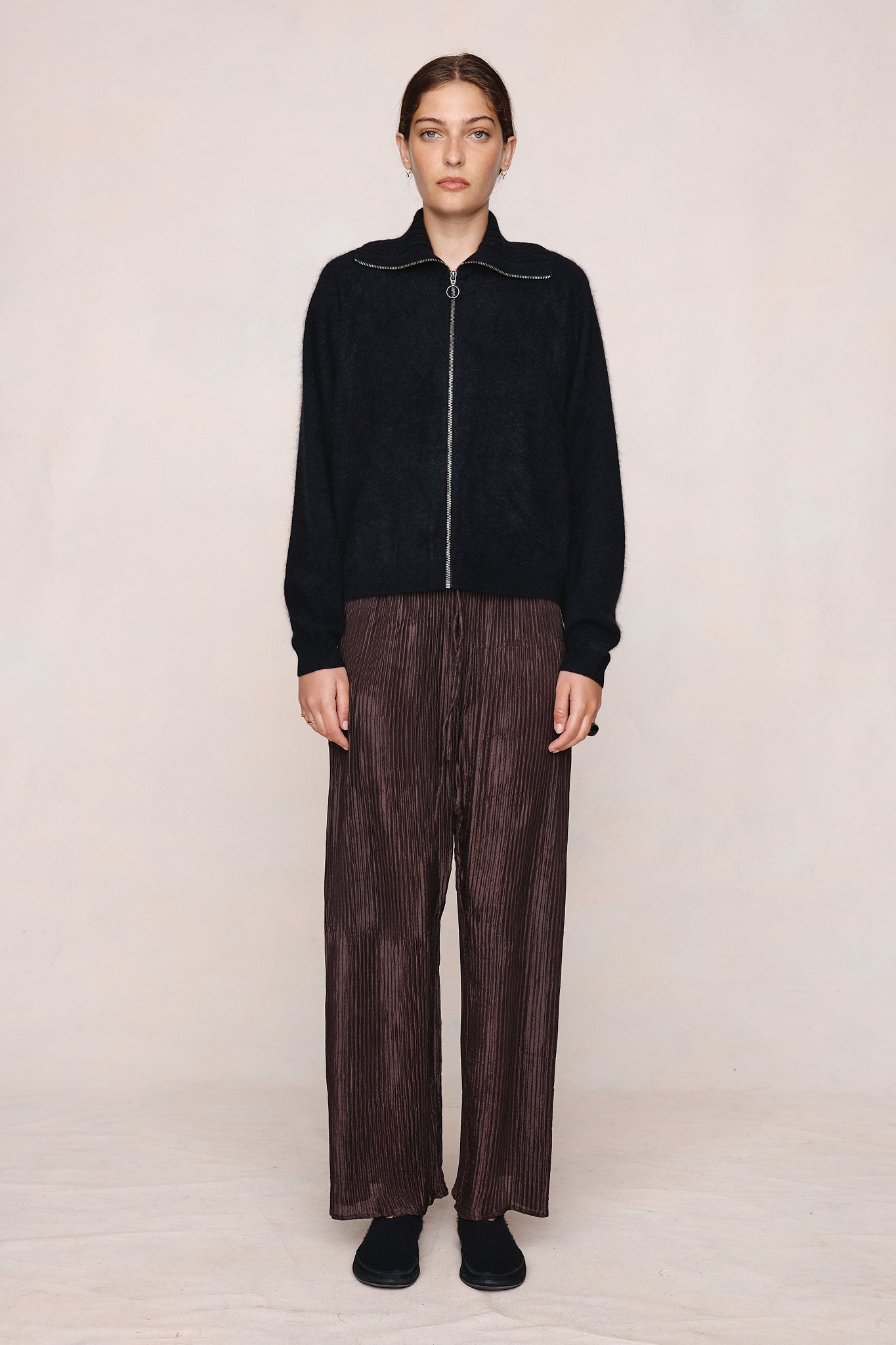 26SS OSCAR ZIP UP - BLACK
