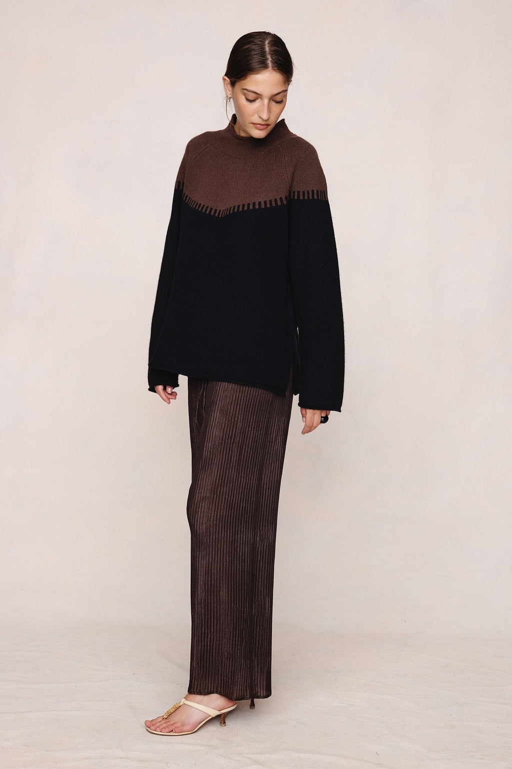 26SS RODIN JUMPER - CAROB / BLACK