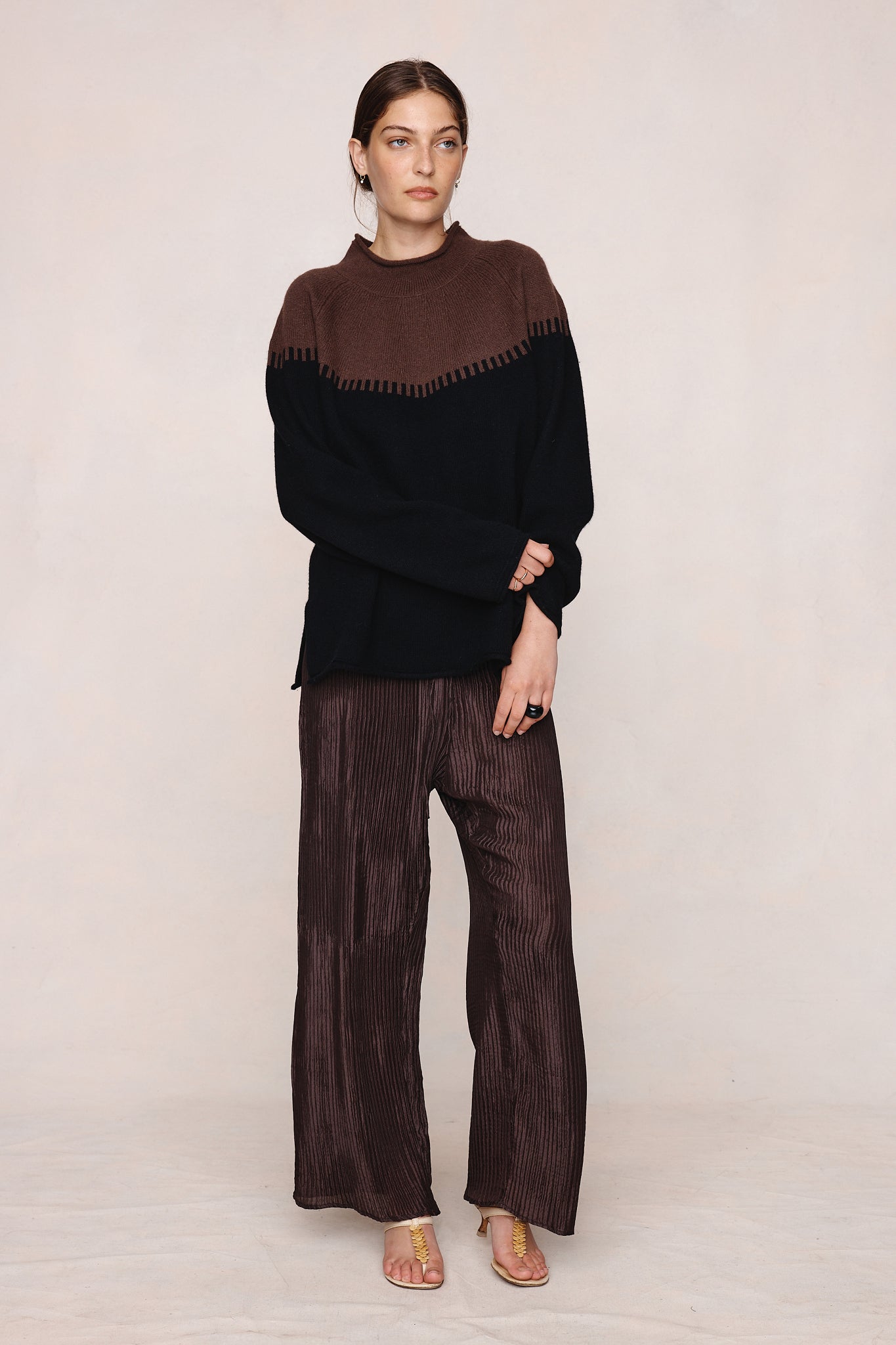 26SS RODIN JUMPER - CAROB / BLACK